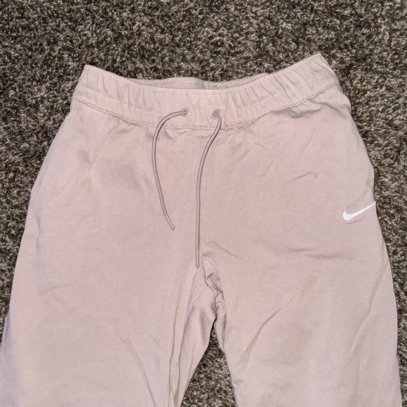 Nike joggers - Picture 2 of 2
